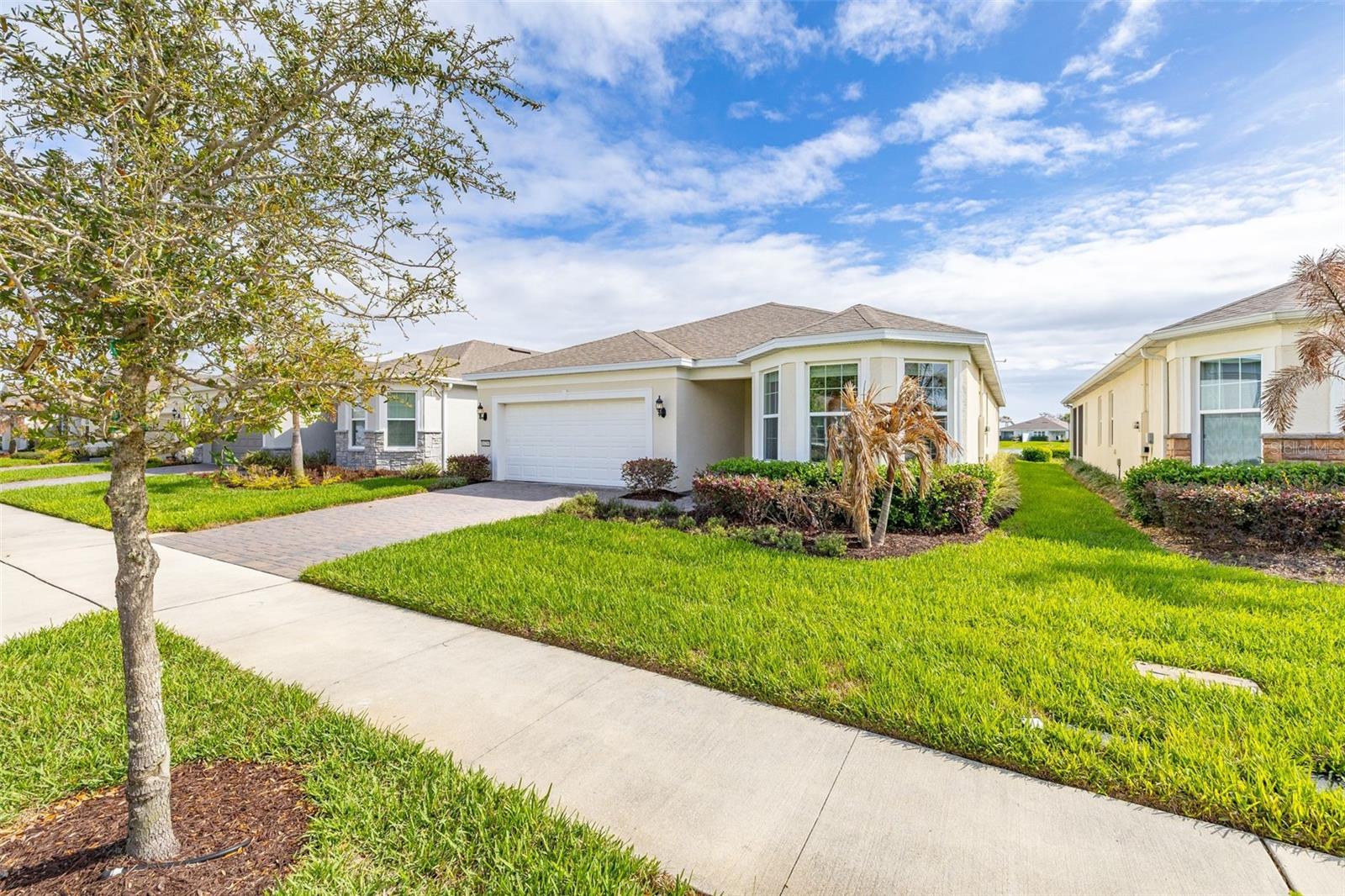6129 Blue Pond Way, FL