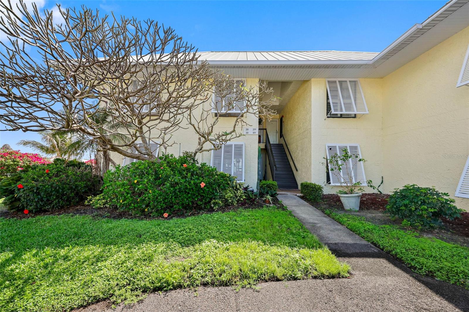 7300 Sunshine Skyway Lane, FL