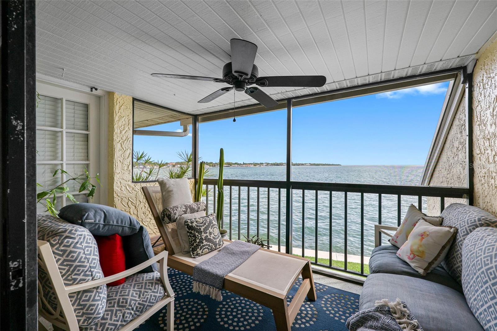 7300 Sunshine Skyway Lane, FL