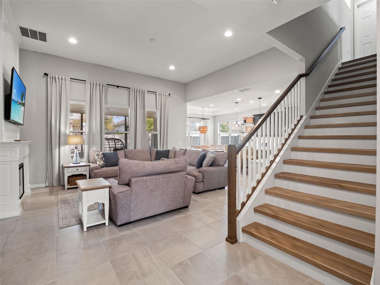 3120 River Springs Boulevard, FL
