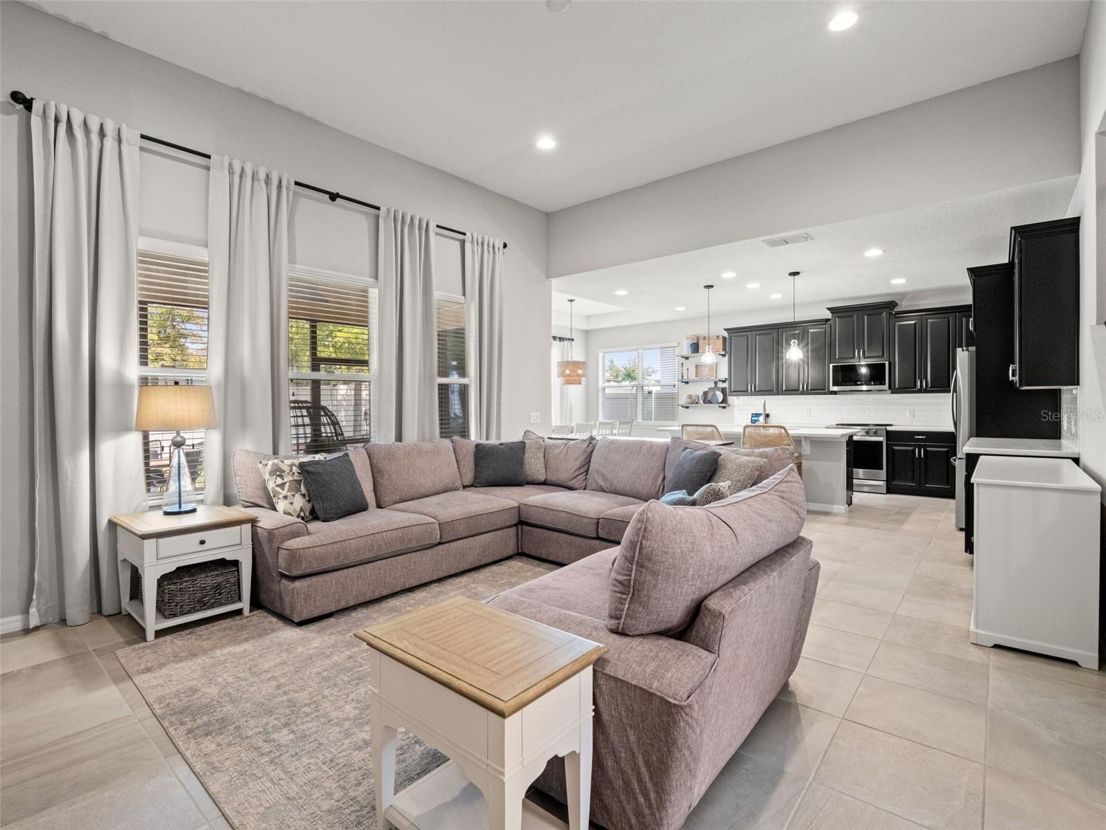 3120 River Springs Boulevard, FL