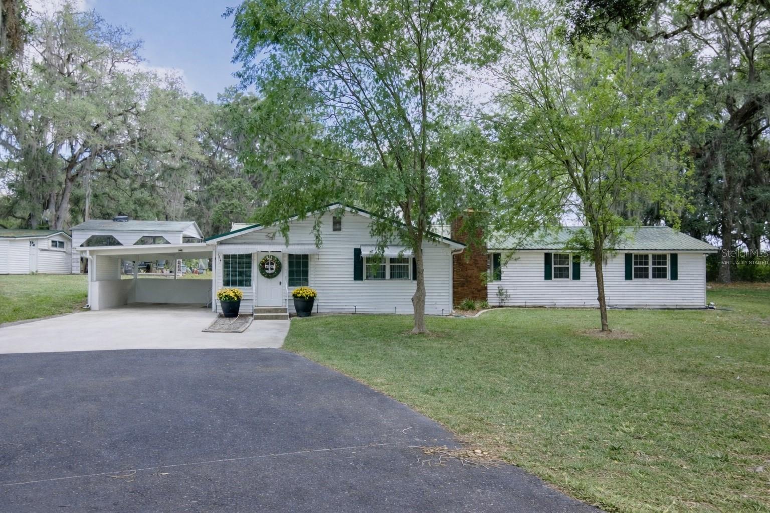 7893 S Us Highway 441, FL