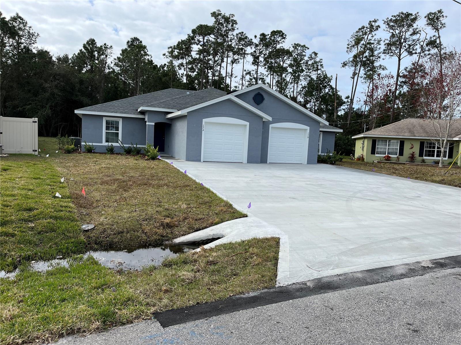 17 Freneau Ln #A&B, FL