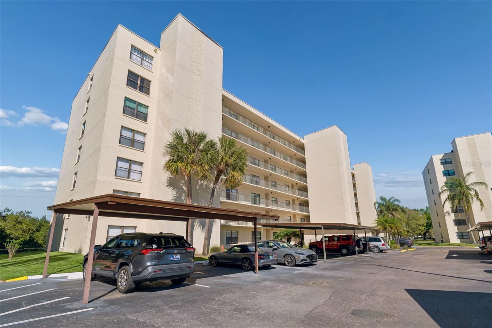 900 Cove Cay Drive, FL