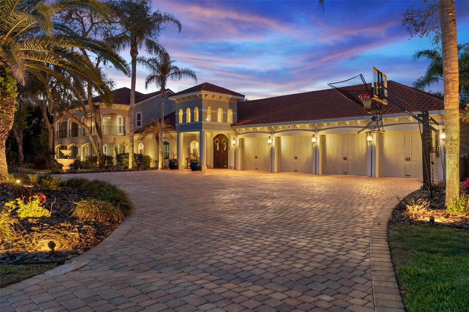 817 Hail Court, FL