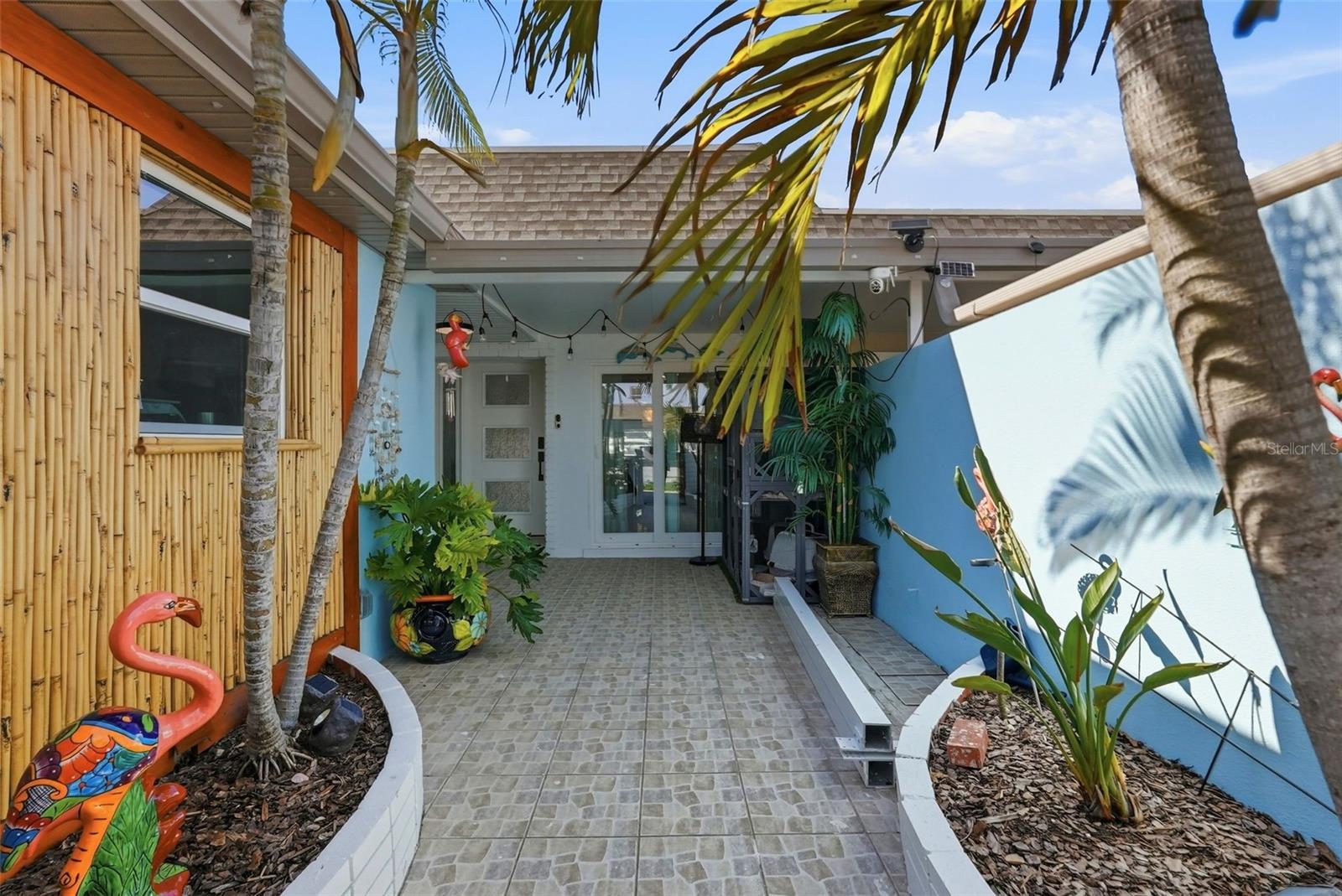 573 Boca Ciega Point Blvd N, FL