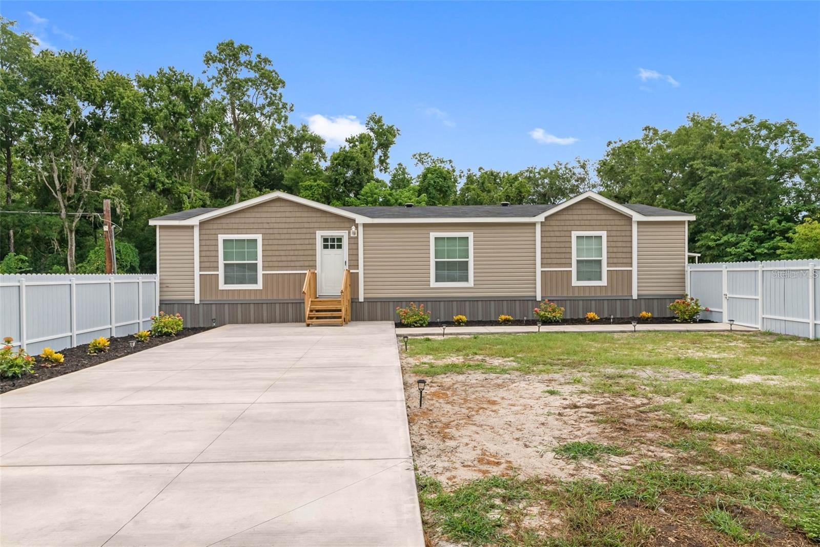 17151 Lemon Street, FL