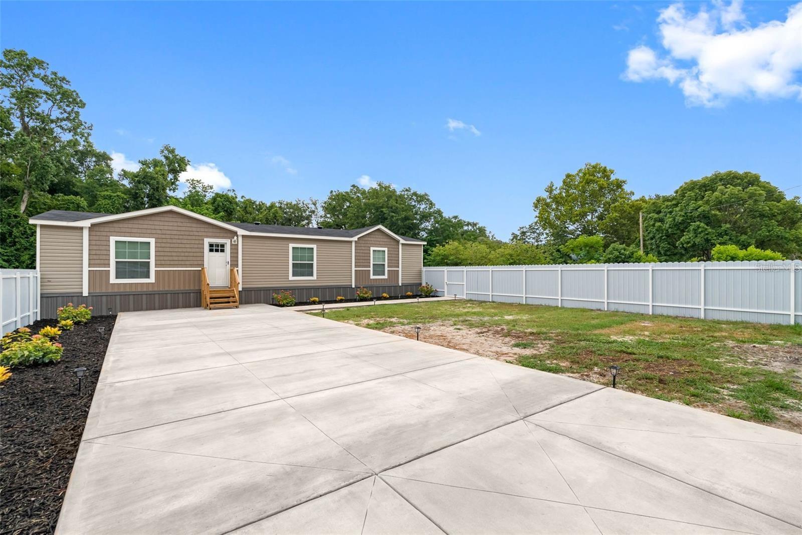 17151 Lemon Street, FL