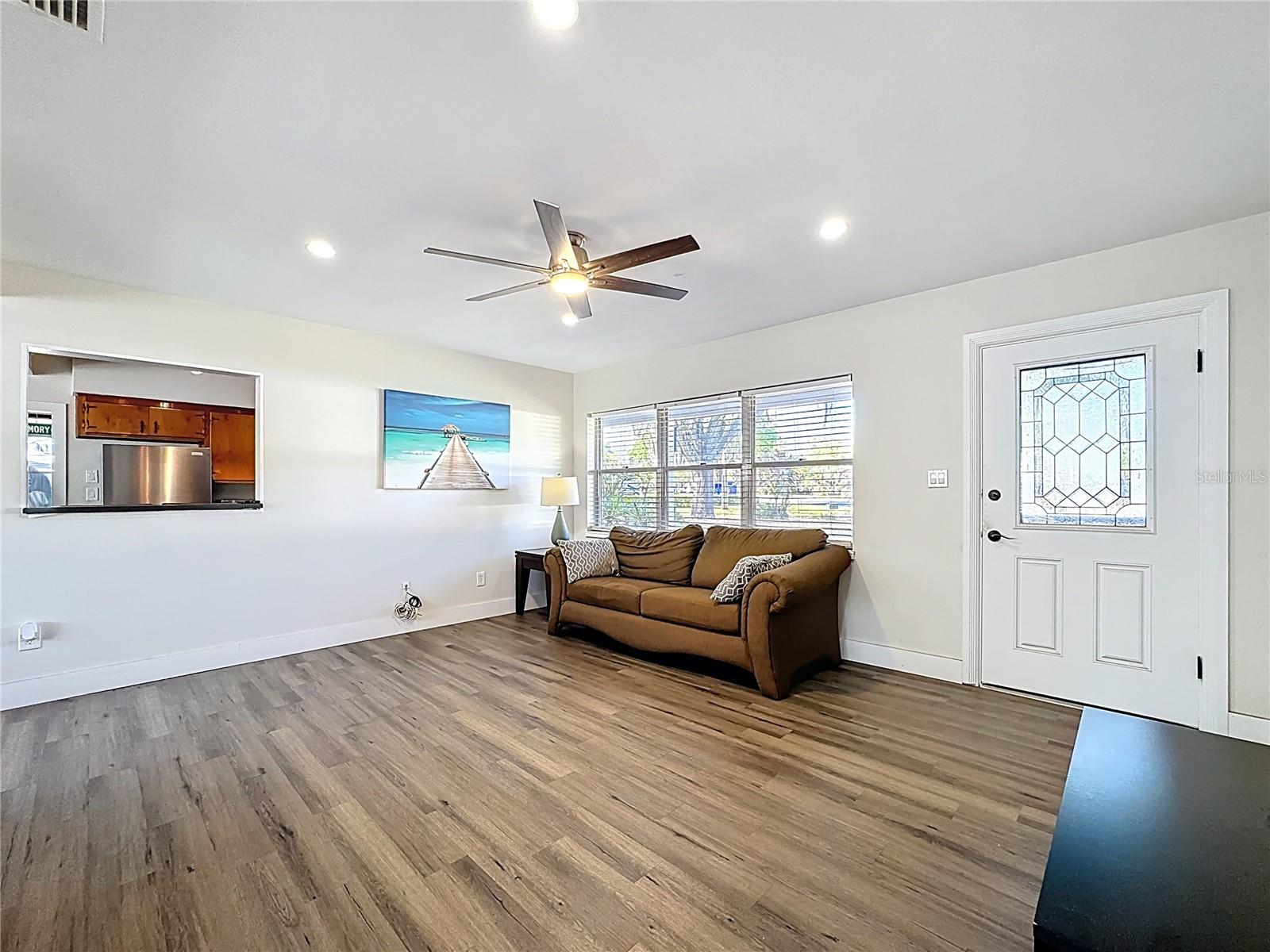 512 Lakemont Avenue, FL
