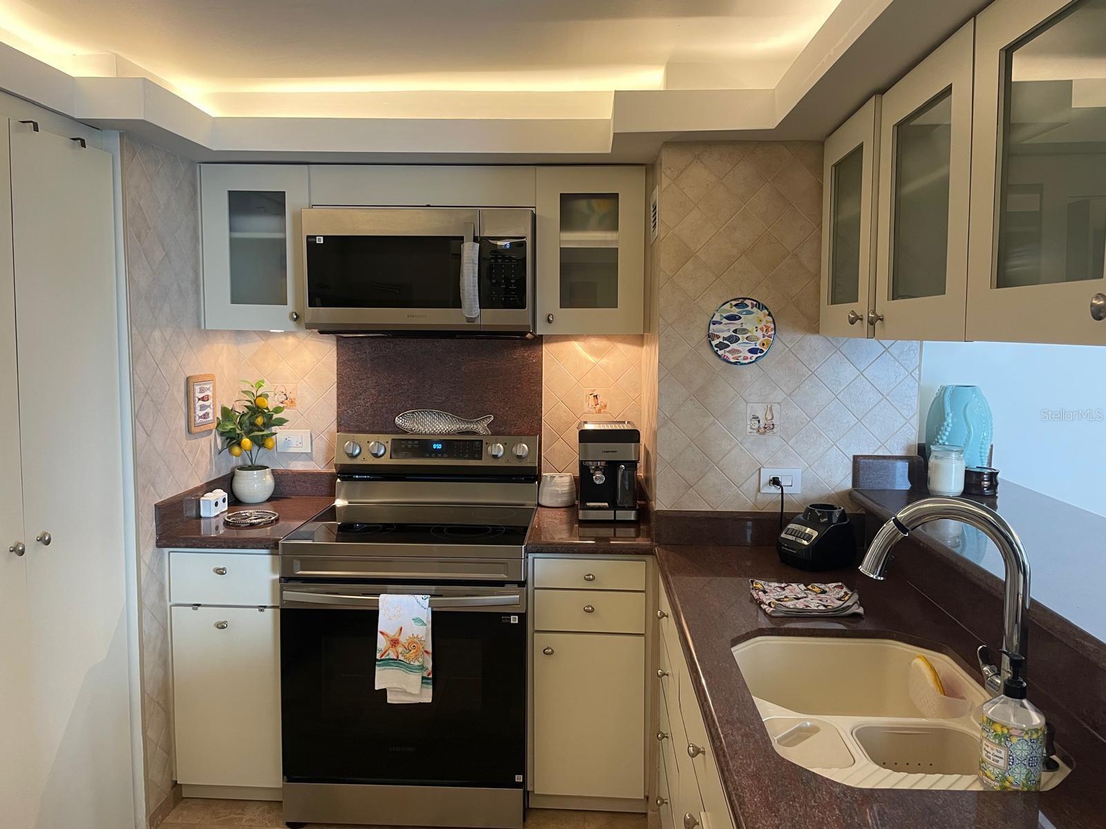 3409 Av. Isla Verde, PR