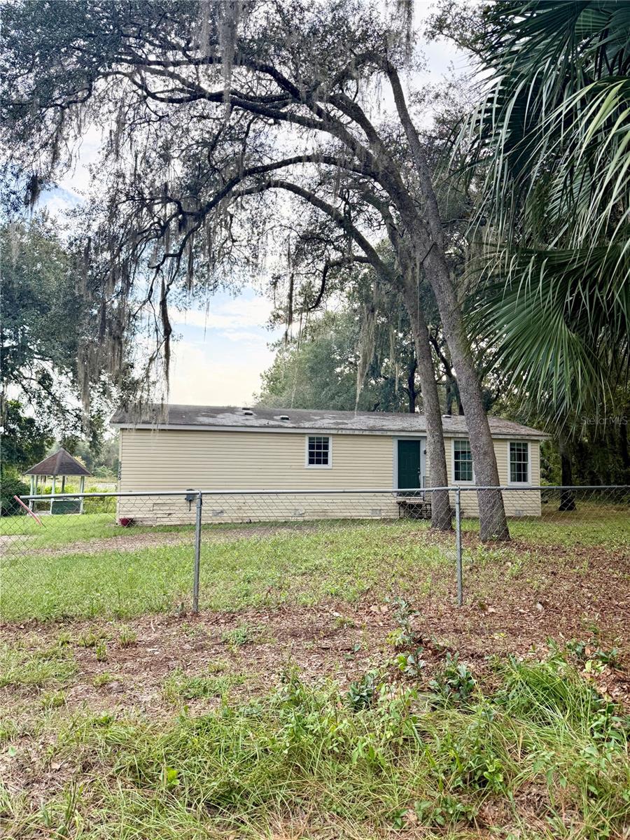 5756 Ne 165th Terrace Rd, FL