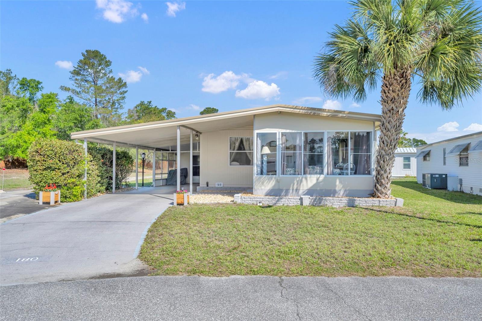 180 Paradise, FL