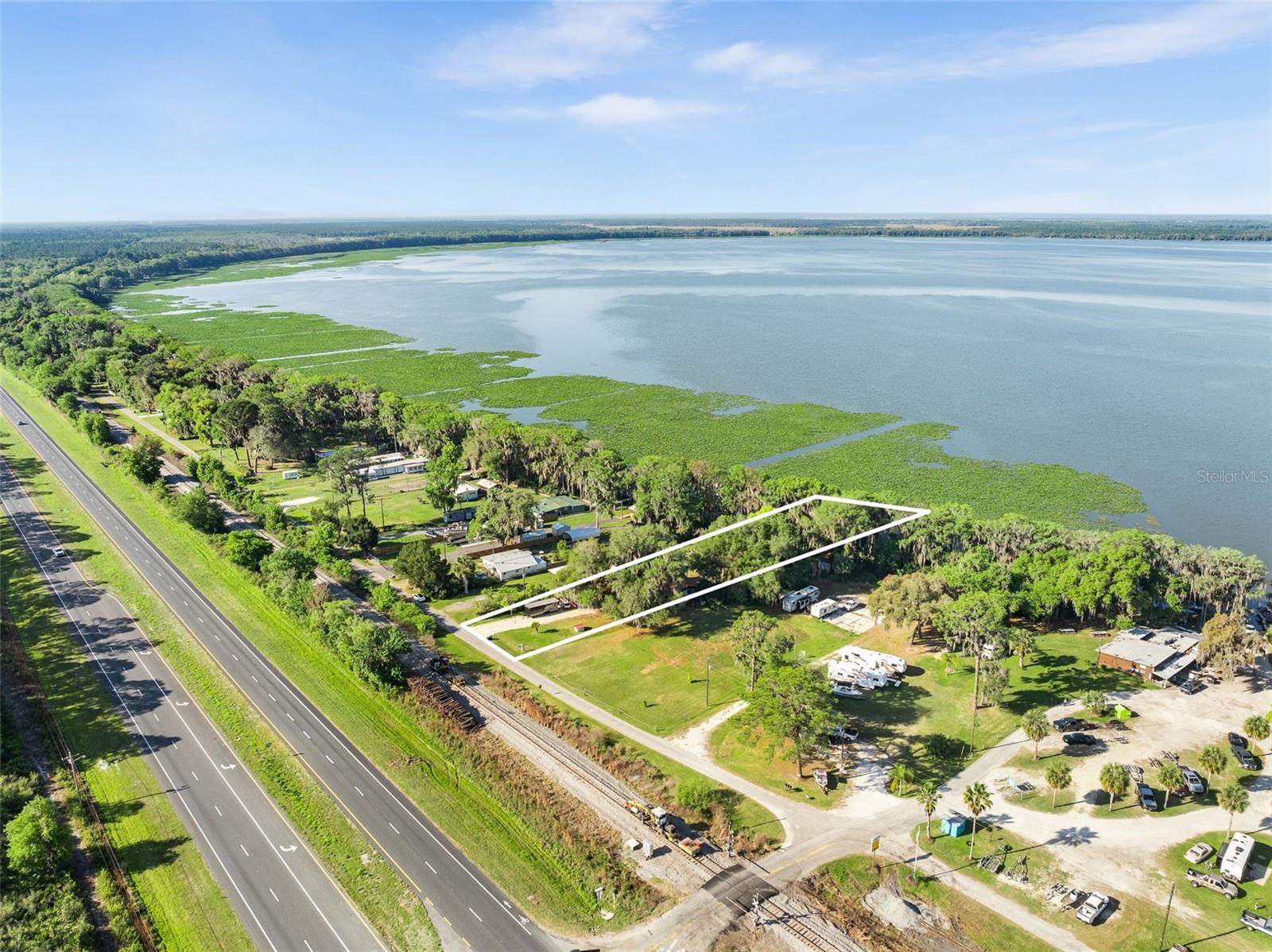 15026 Se Us Highway 301, FL