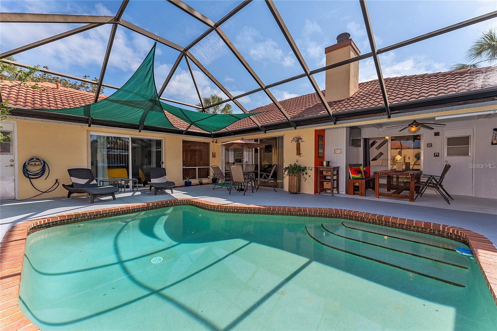 5053 Maui Circle, FL