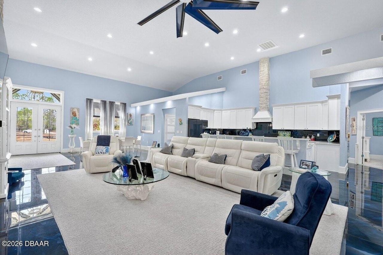 108 Conifer Lane, FL