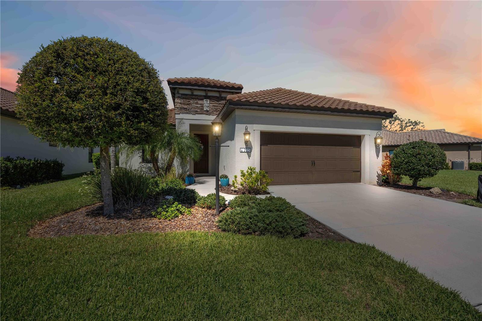 225 Benedetto Court, FL