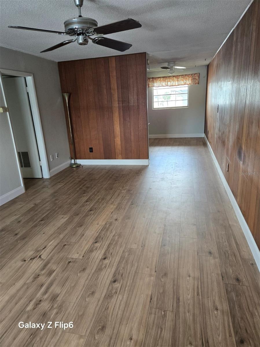 4328 Edgewater Drive, FL