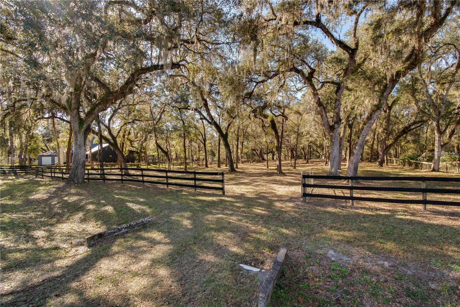 63 Lake Wood Cir, FL