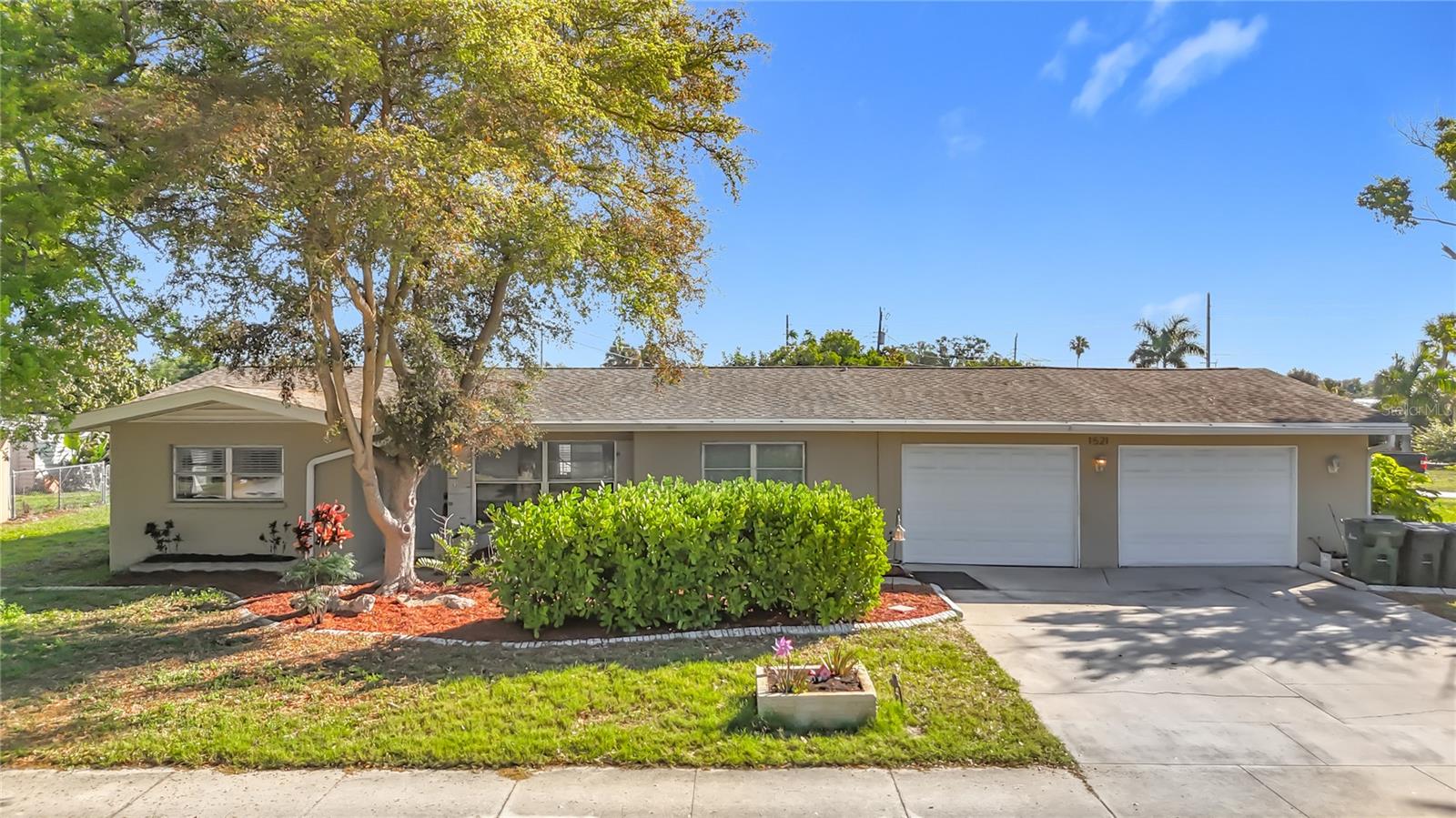 1521 Banyan Dr., FL