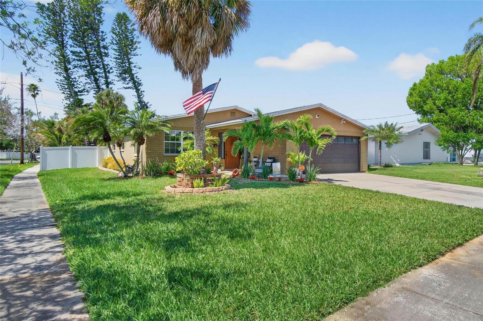 5900 Bayou Grande Blvd Ne, FL