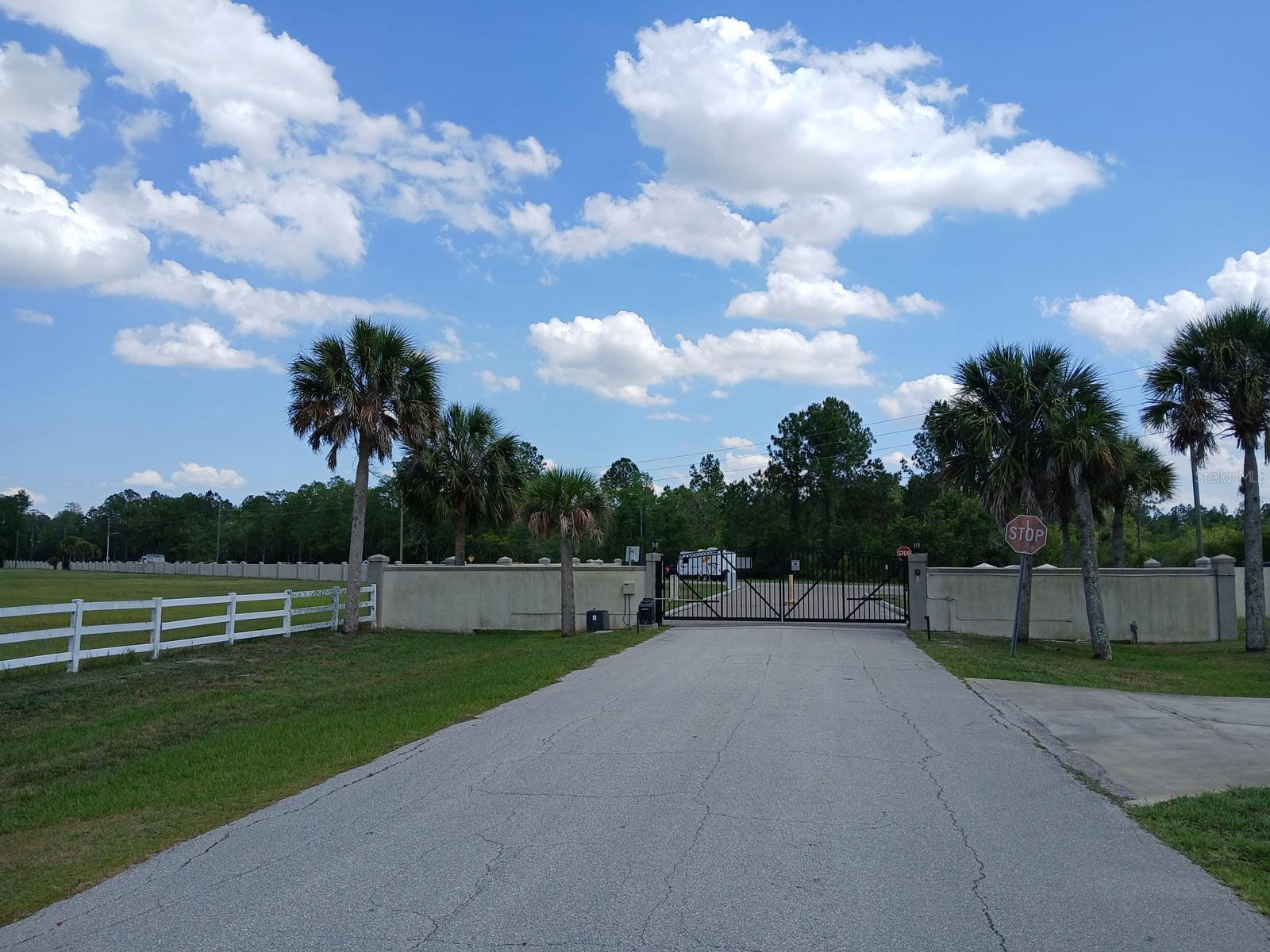 1102 Hidden Palms Drive, FL