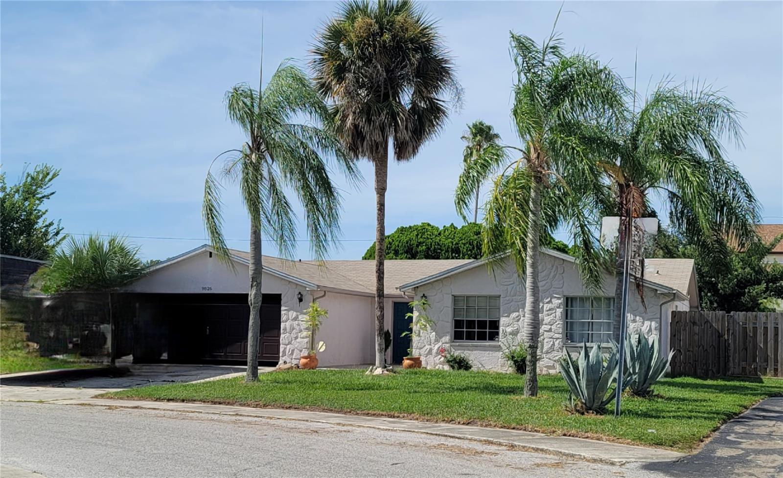 9826 Lehigh Dr, FL