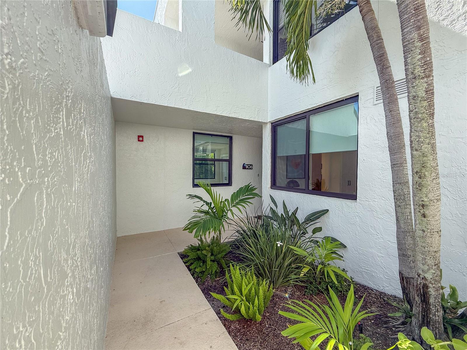 806 Bayport Way, FL
