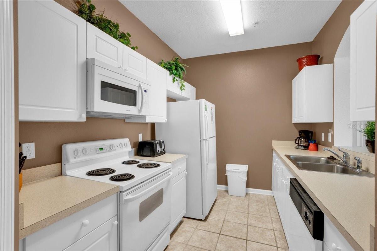 2307 Silver Palm Drive, FL