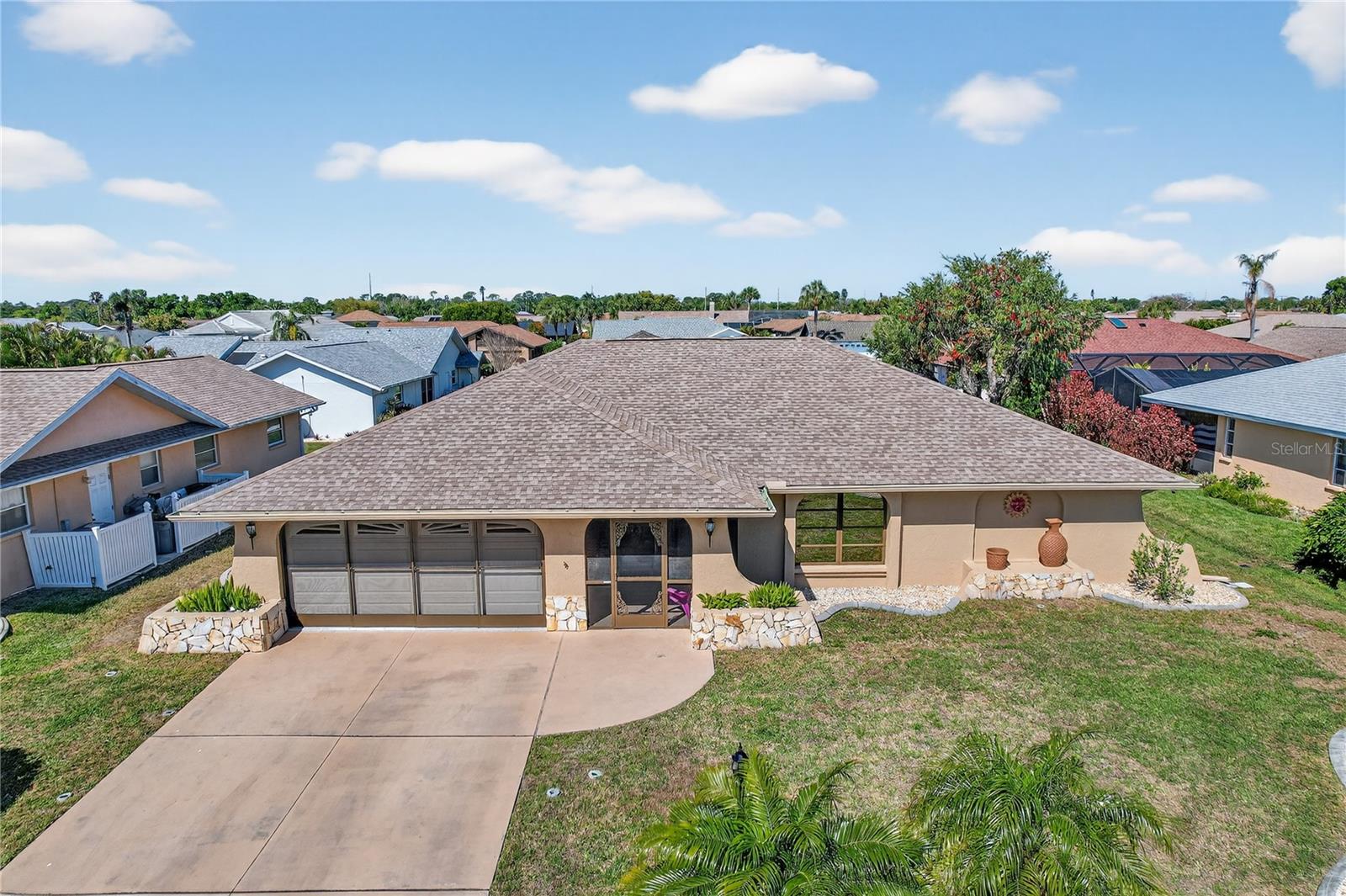 5852 Lincoln Road, FL