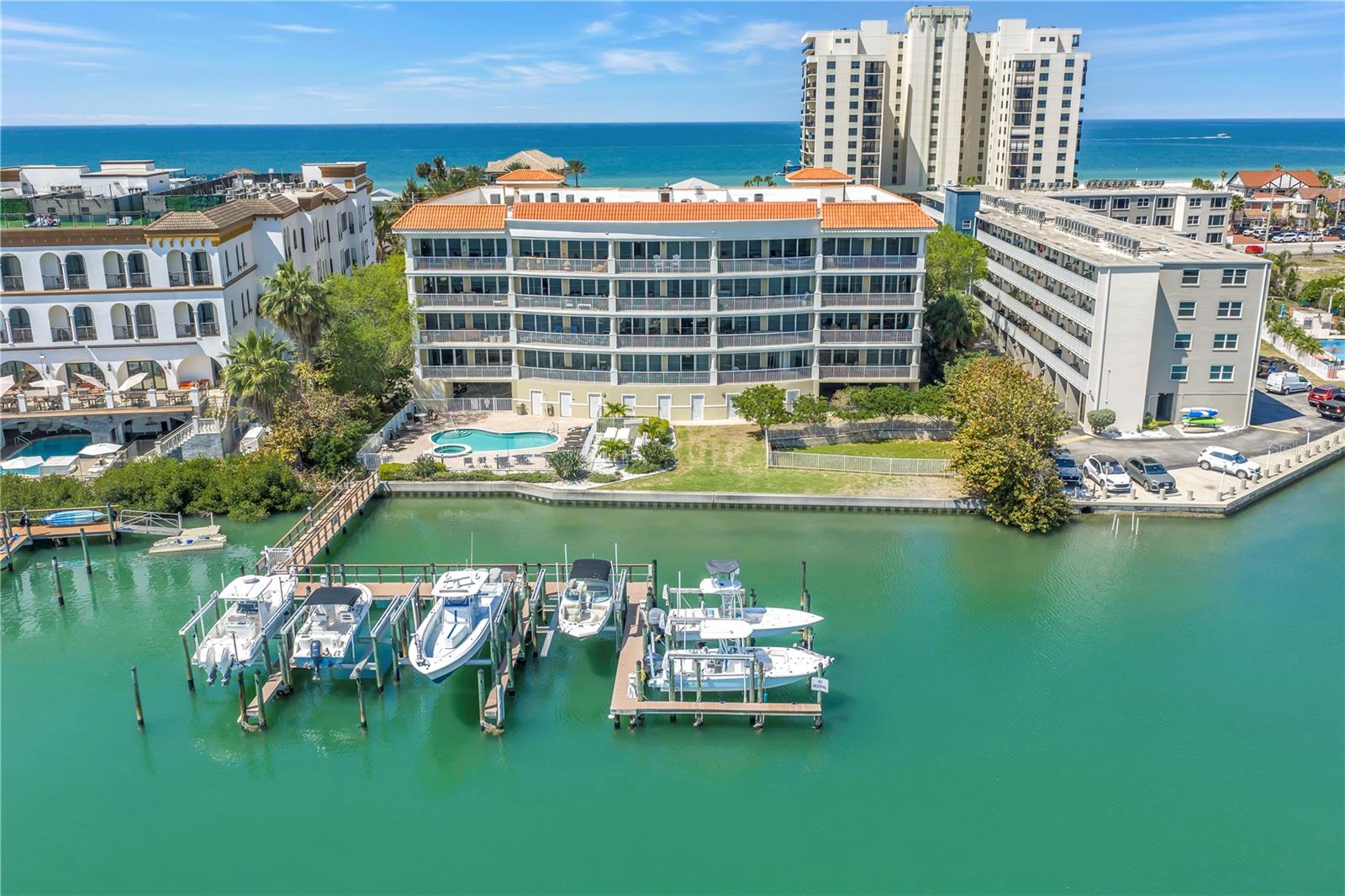 3805 Gulf Blvd #205, FL