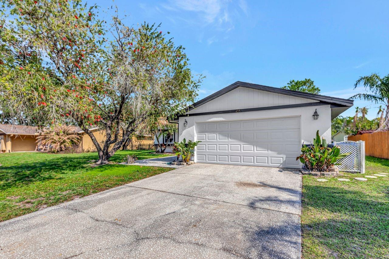 435 Lakeview Drive, FL