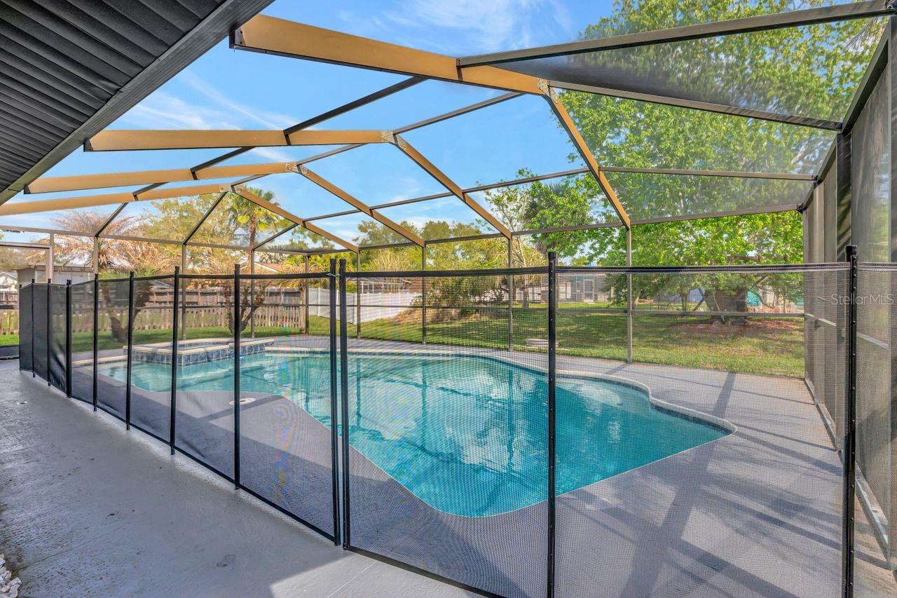 435 Lakeview Drive, FL