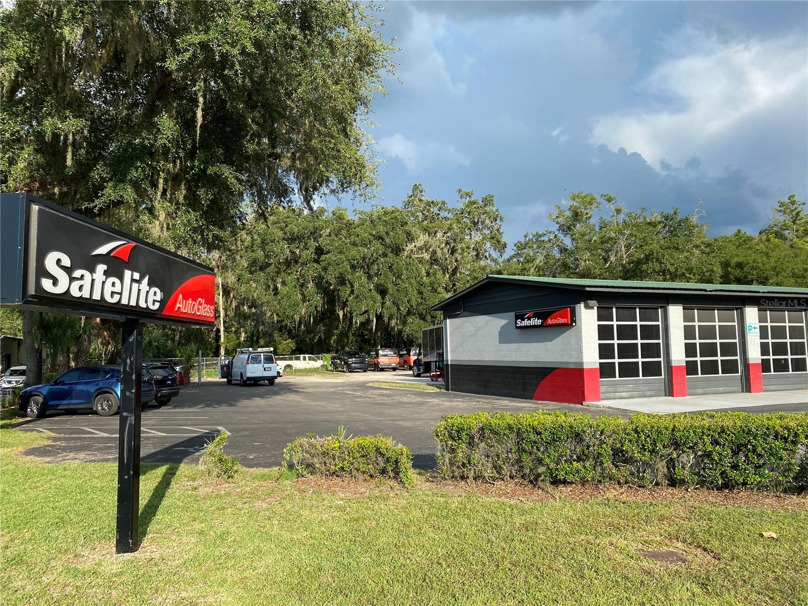 2525 Main Street, FL