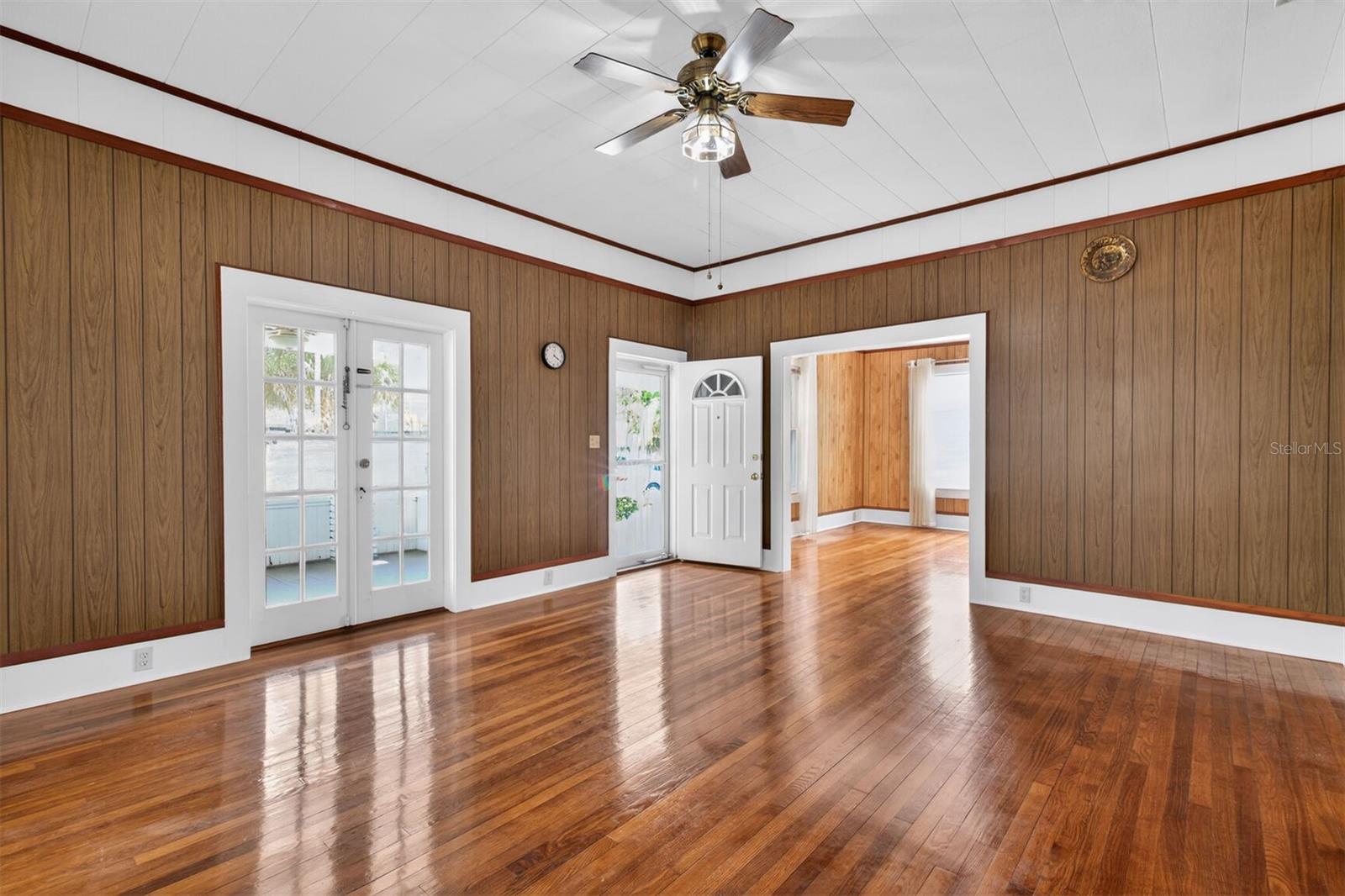 630 6th Avenue, FL