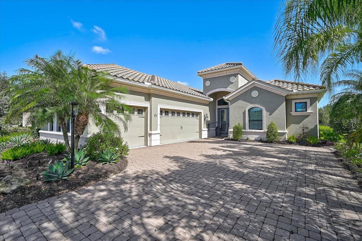 14911 Castle Park Ter, FL