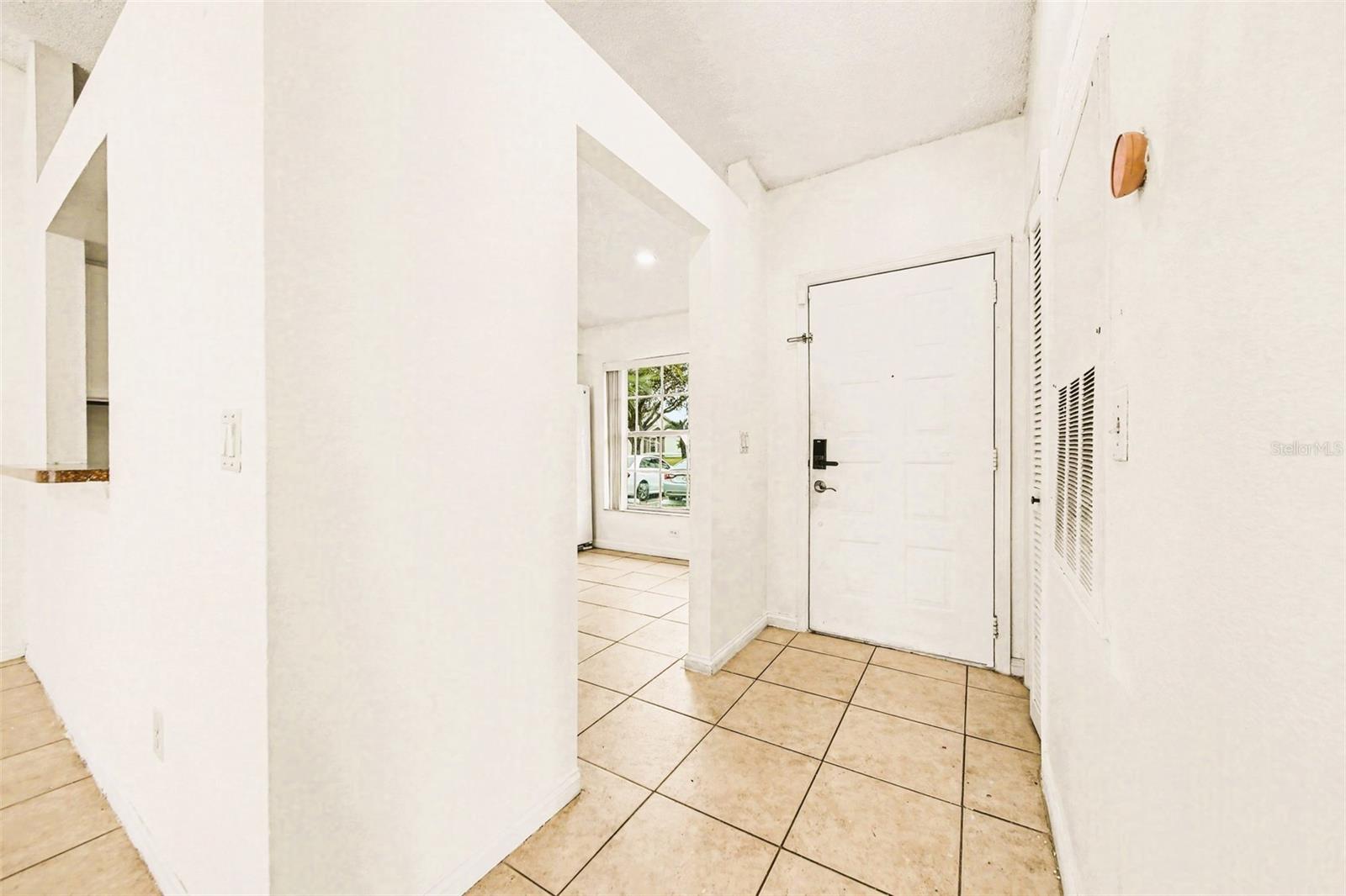 14657 Laguna Beach Circle, FL