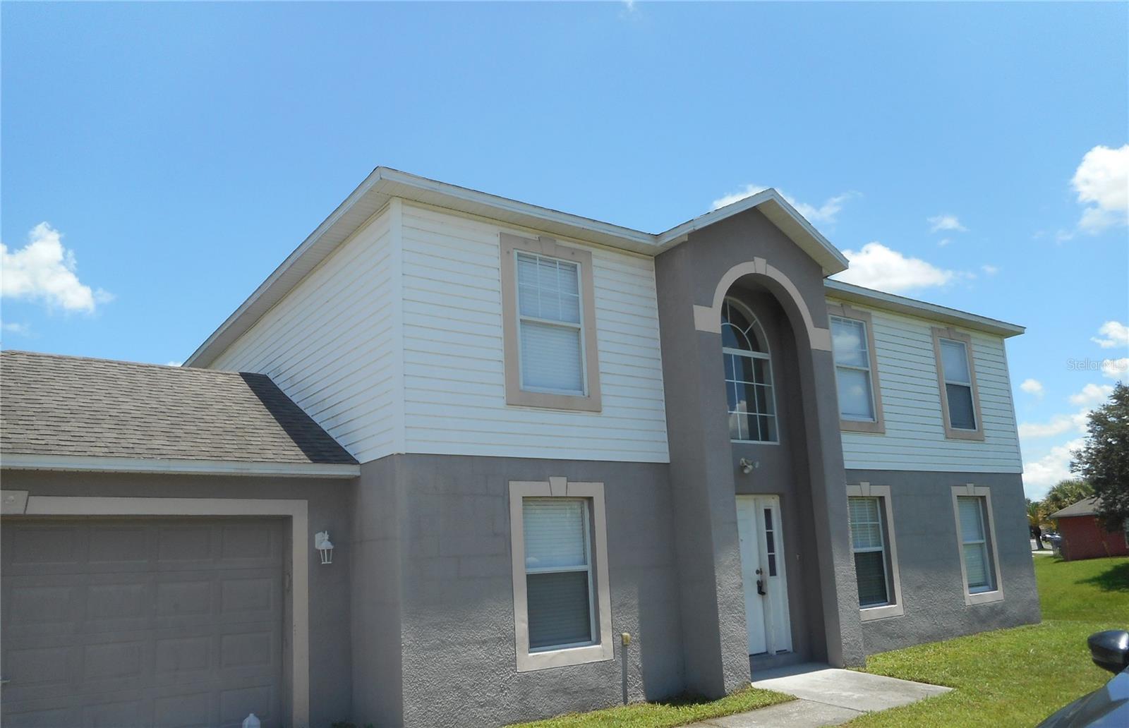 950 Derbyshire Dr, FL