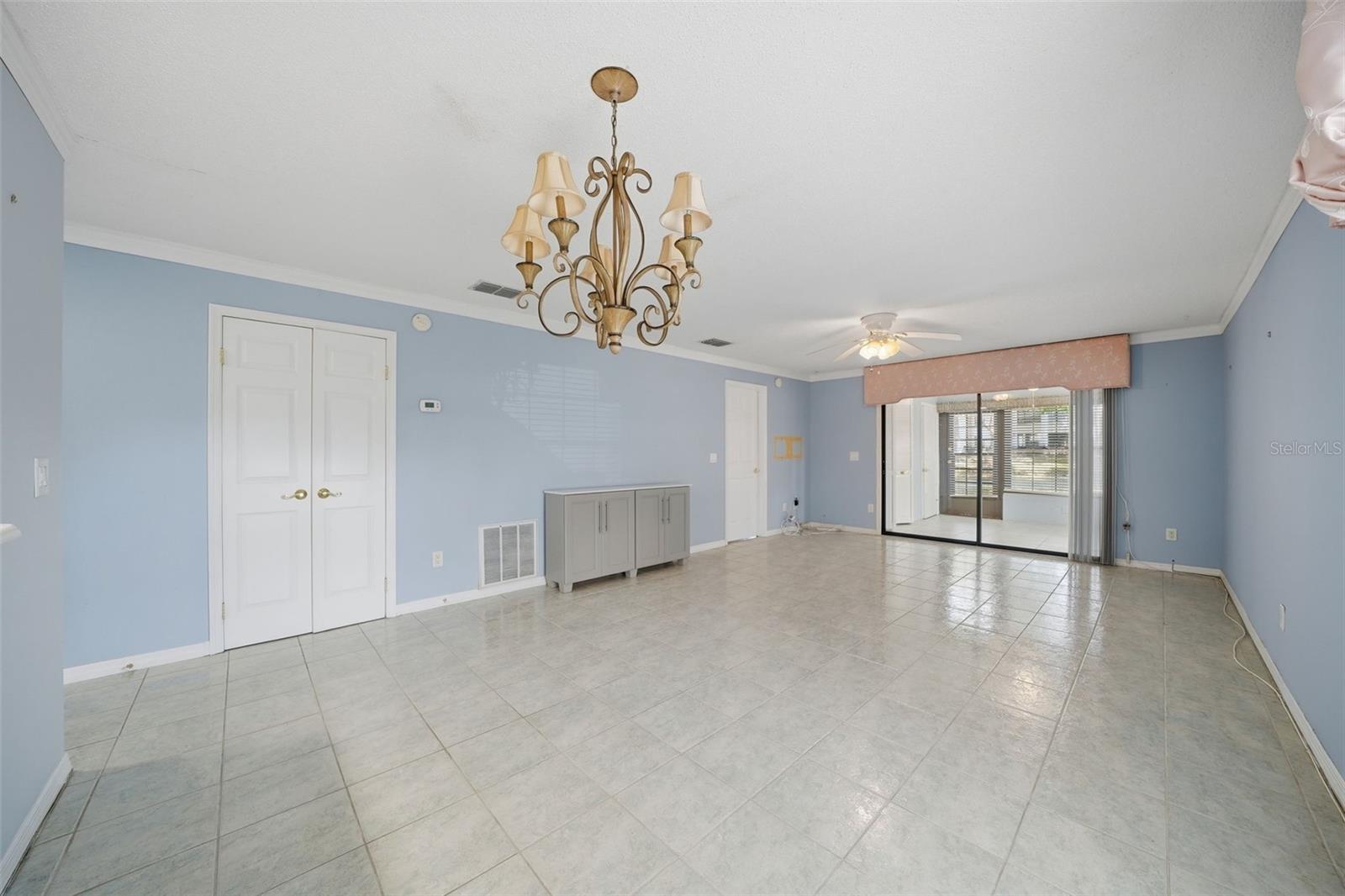 2130 Elm Street, FL