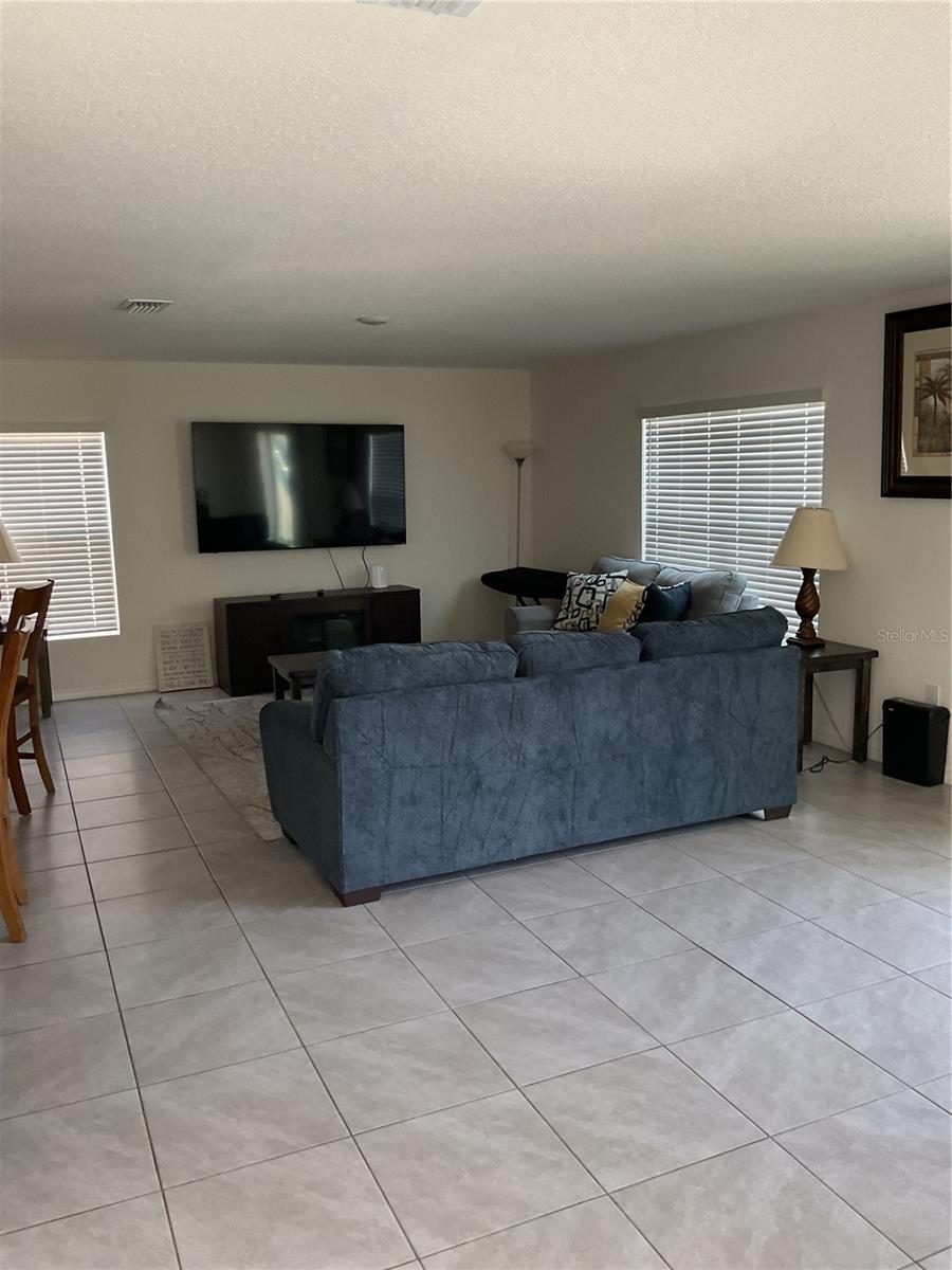 5520 Flagstone Trail, FL