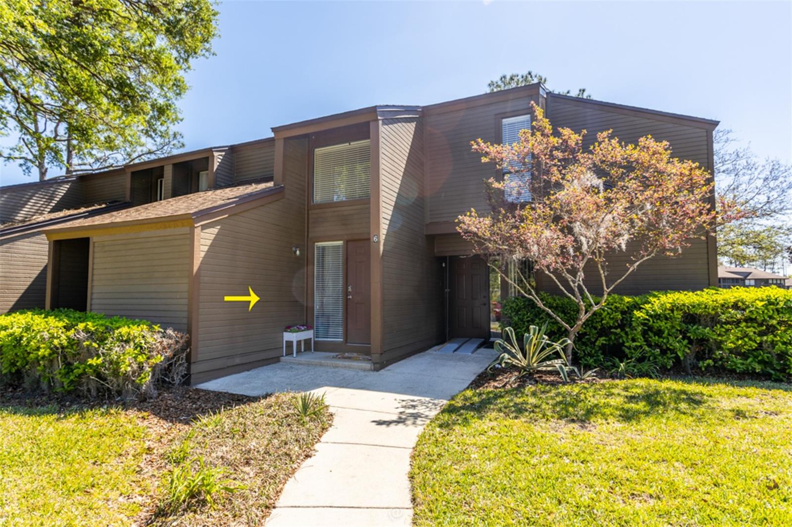 6 Salisbury Court, FL