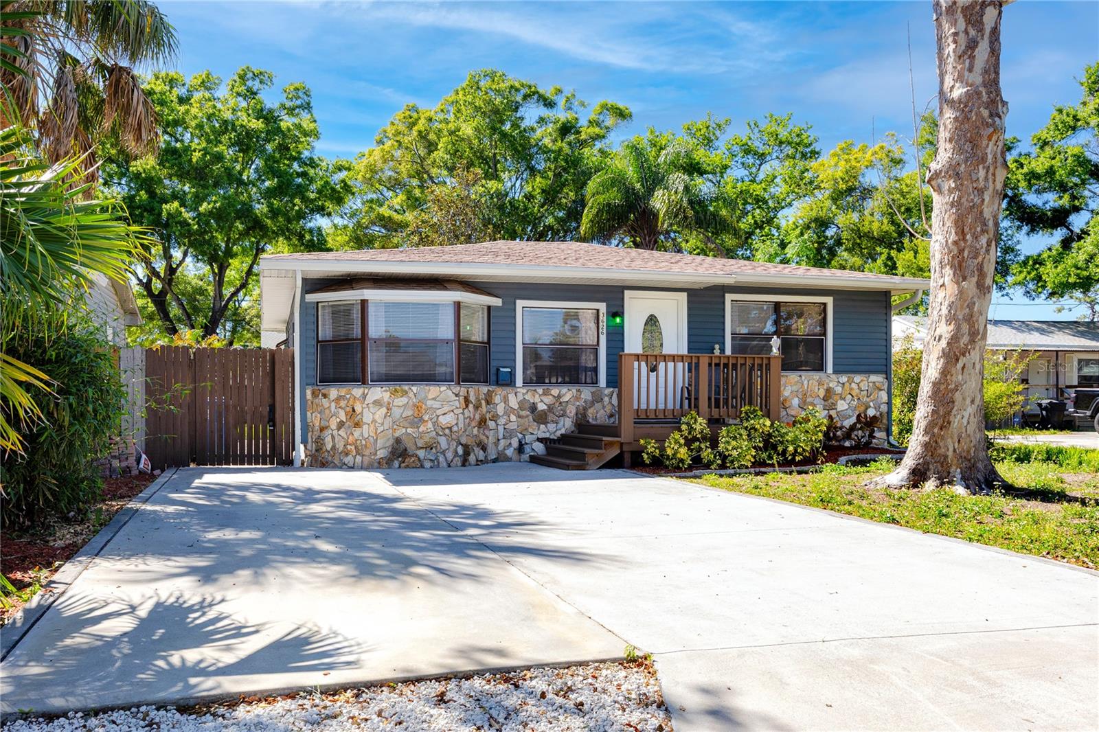 3626 Queen Street, FL