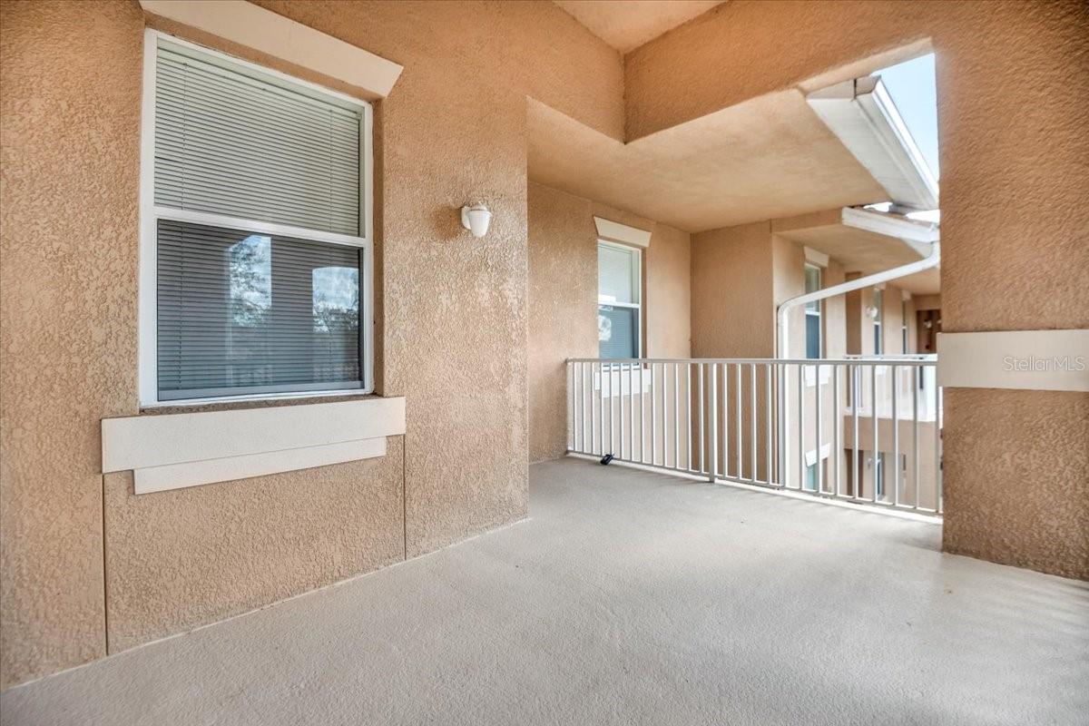 1003 Fairwaycove Lane, FL