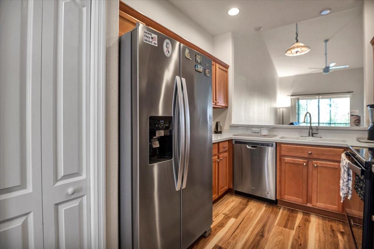 1003 Fairwaycove Lane, FL