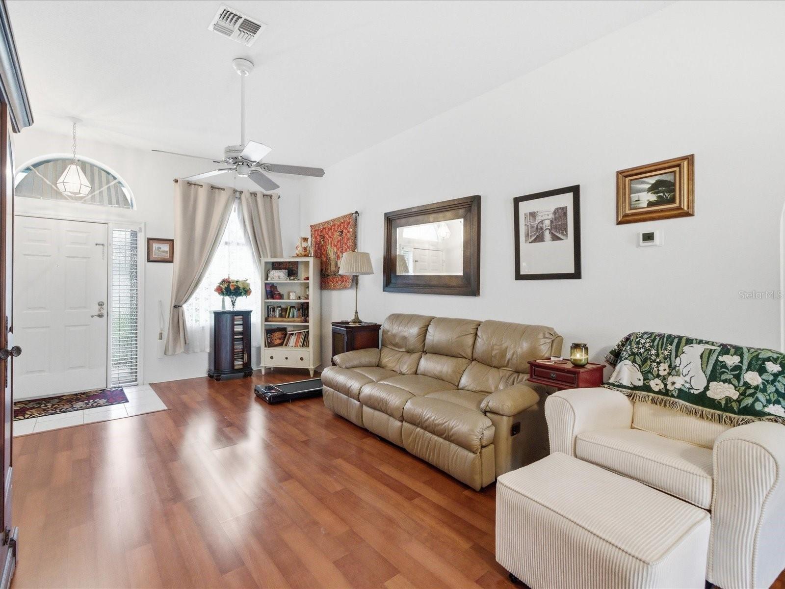 4209 Avanti Circle, FL