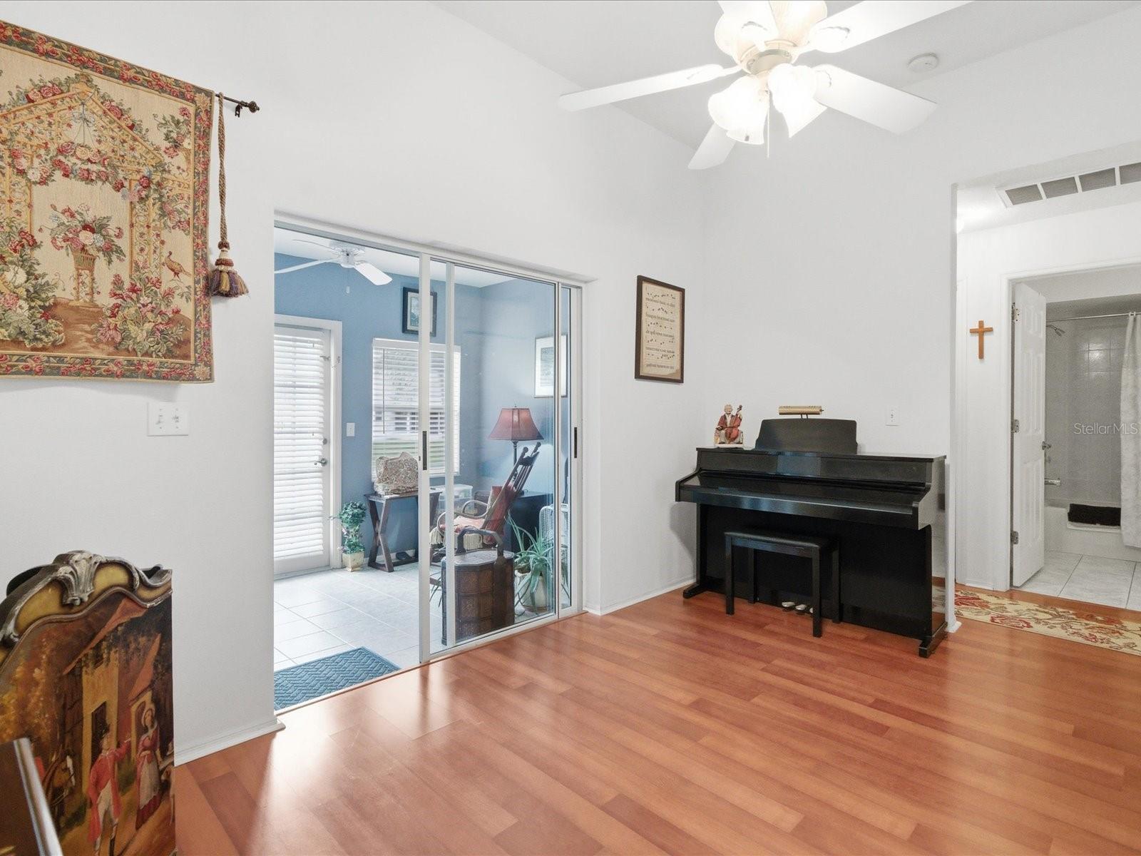 4209 Avanti Circle, FL