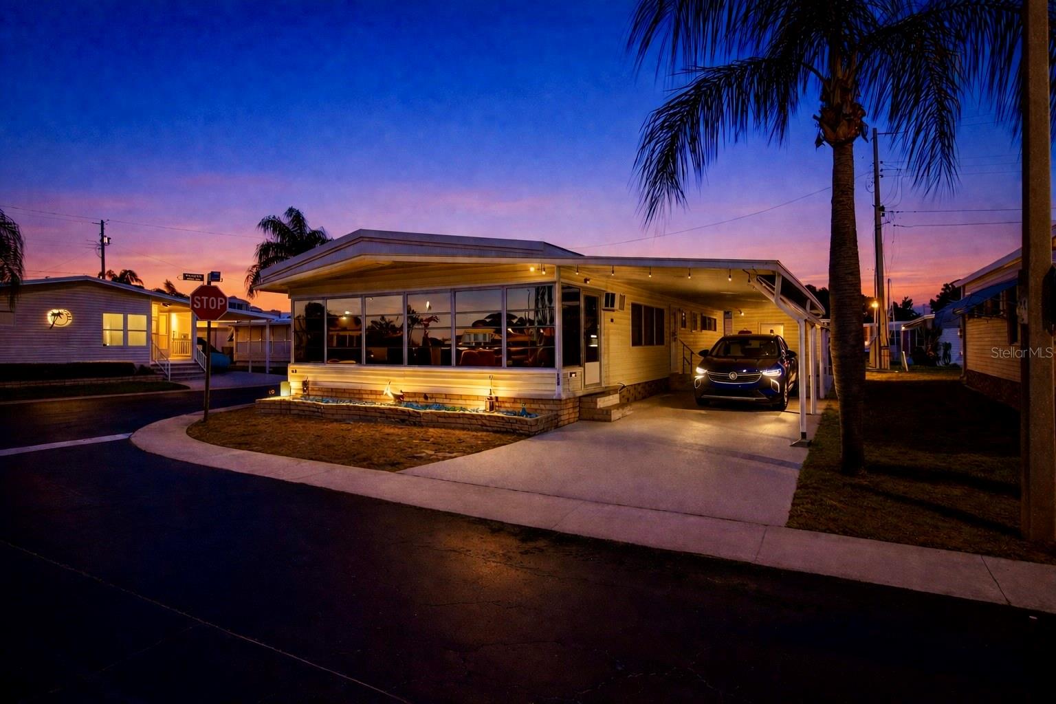2000 Bay Drive, FL