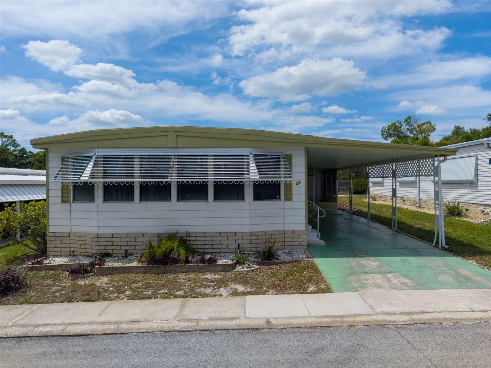 23 Mountain Laurel Drive, FL
