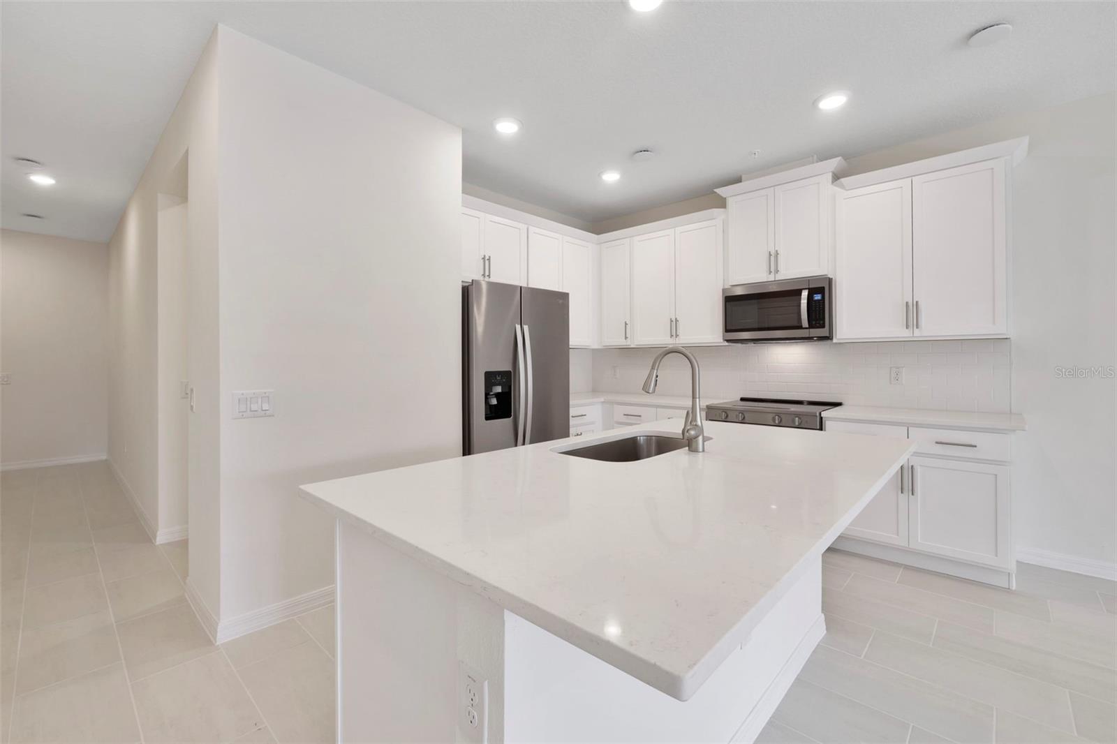543 Southern Edge Way, FL