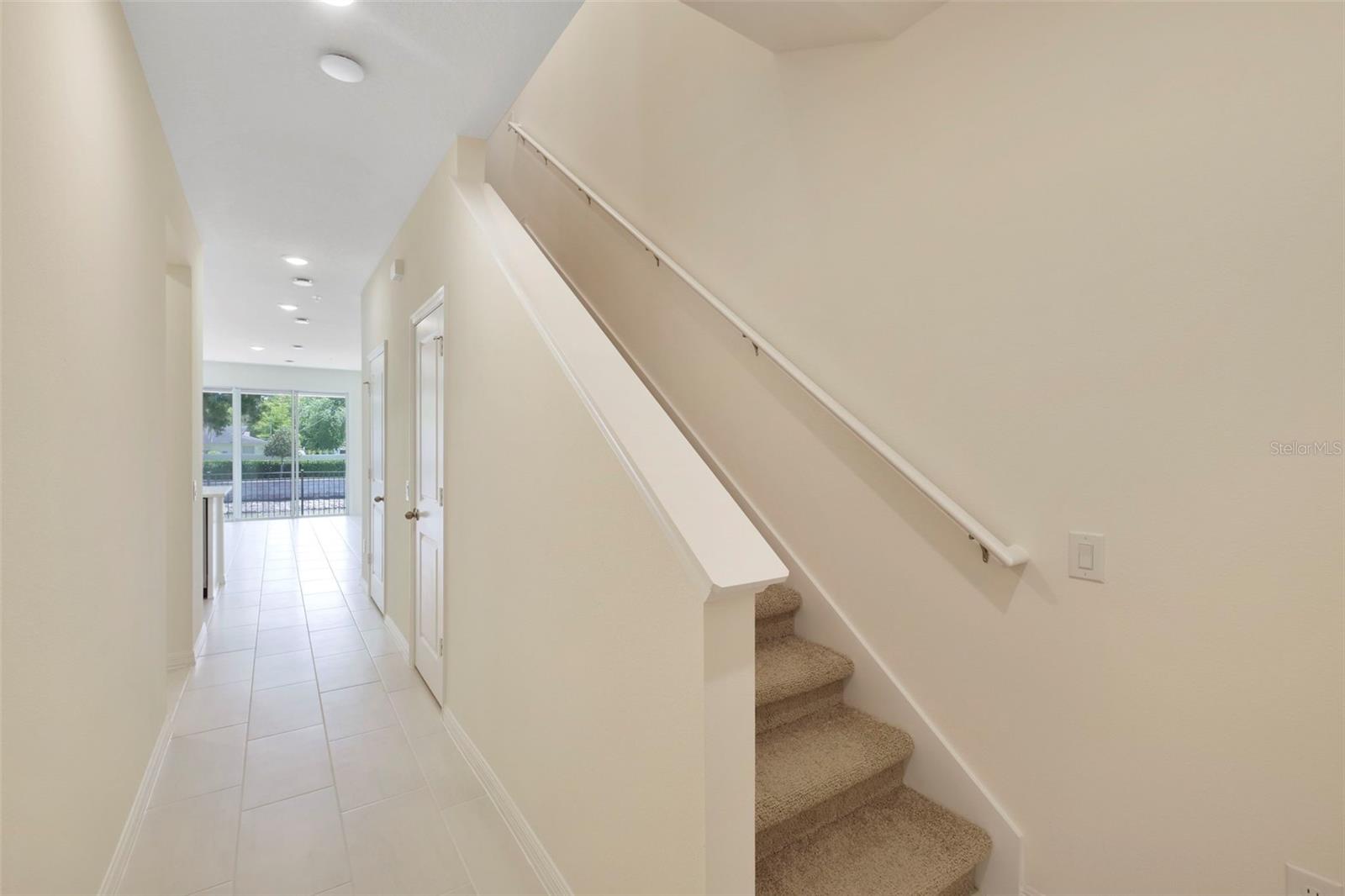 543 Southern Edge Way, FL