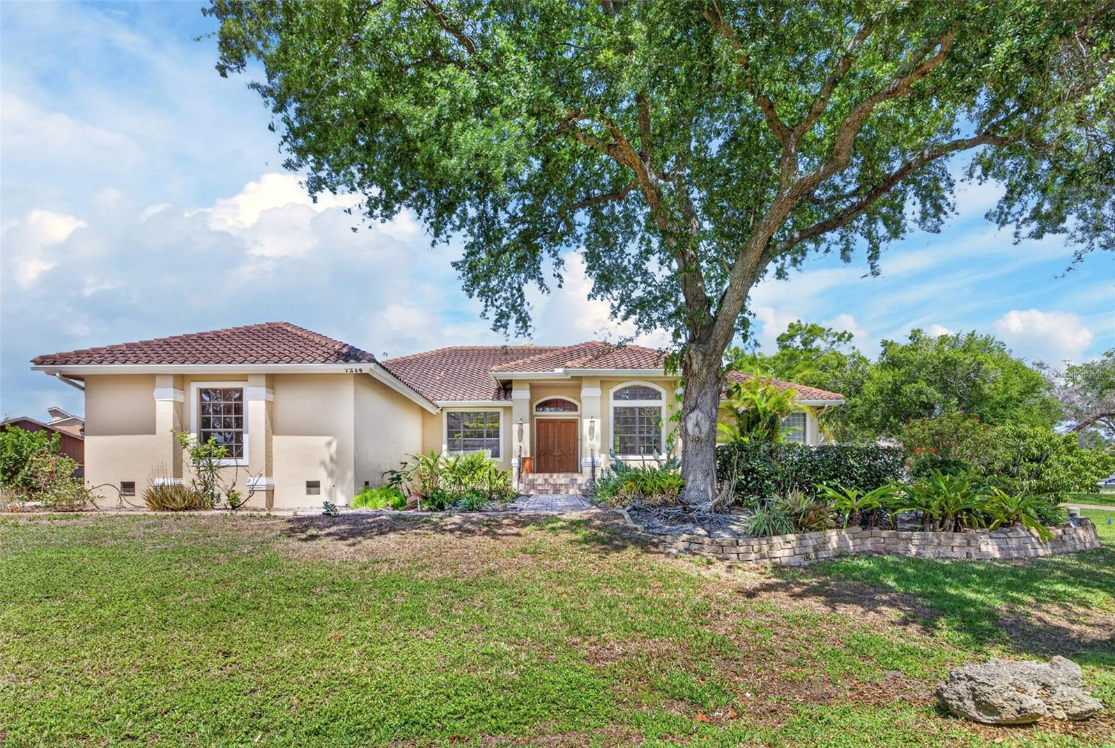 7214 Hendry Creek Dr, FL